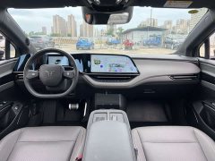 FAW EH7 640 AWD Edition - фото 5