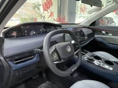 Changan UNI-K iDD 1.5T 135km Version - фото 6