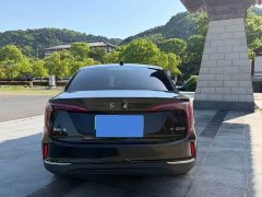 Hongqi E-QM5 Edition - фото 5