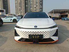 Changan UNI-V 1.5T Premium Version - фото 2