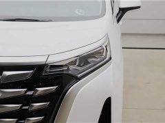 Denza D9 DM-i 980 four-wheel drive flagship - фото 4
