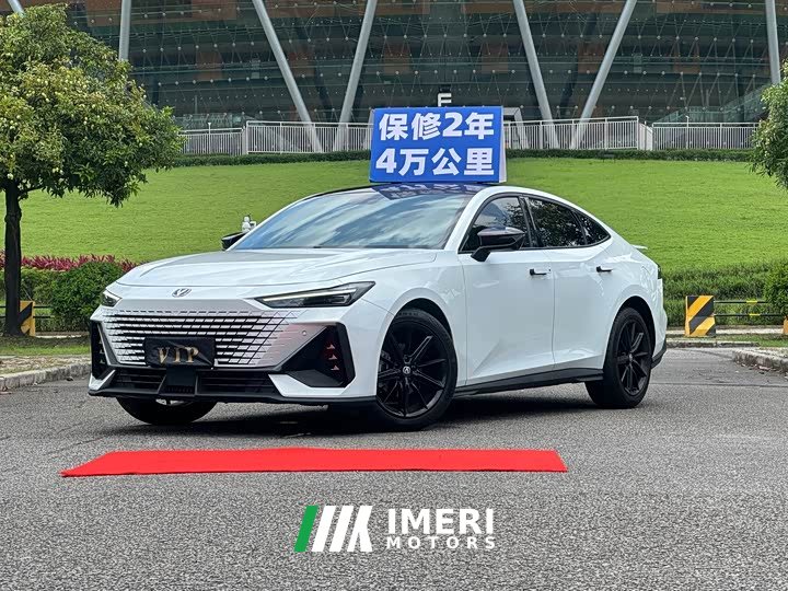 Changan UNI-V 1.5T Premium Version - автомобиль из Китая