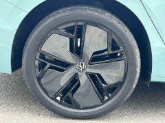 Volkswagen Passat 2025 Pro 380TSI Star Dragon Edition - фото 15