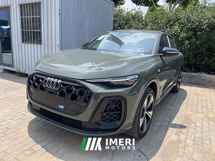 Audi Q5L 2.0T smart hybrid exclusive - автомобиль из Китая