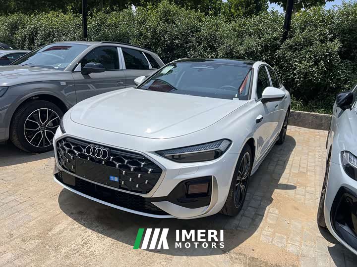 Audi A5L 2.0T Qiankun Smart Driving Edition - автомобиль из Китая
