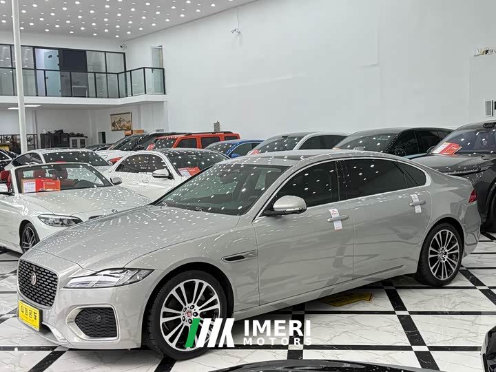 Jaguar XFL 2.0T P250 2WDDeluxeLuxury Edition