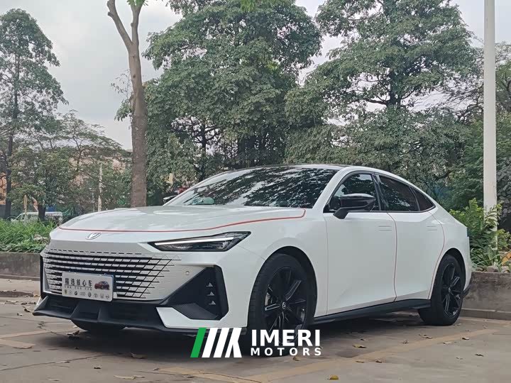 Changan UNI-V 1.5T premium