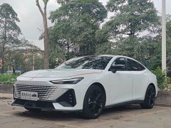 Changan UNI-V 1.5T premium - фото 1