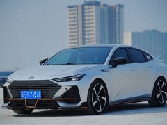 Changan UNI-V 1.5T sports version - фото 1