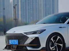 Changan UNI-V 1.5T sports version - фото 2