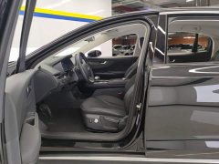 Hongqi E-QM5 Edition - фото 9