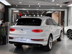 Bentley 4.0T V8 - фото 4
