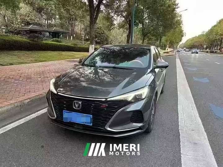 Changan Eado 2021 PLUS Blue Whale NE 1.4T GDI DCT Premium - автомобиль из Китая