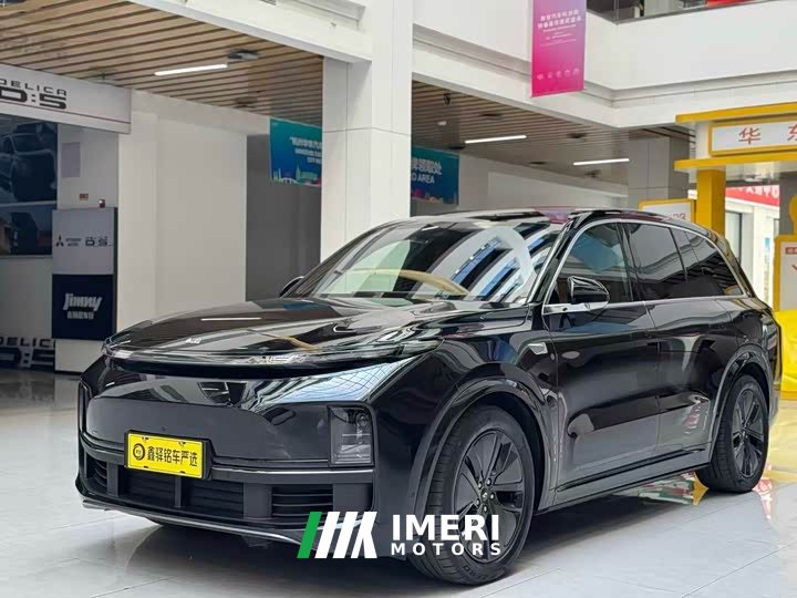 Li Auto L8 Pro - автомобиль из Китая