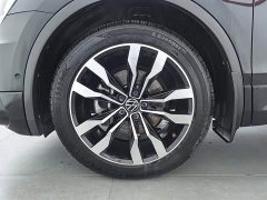 Volkswagen Tiguan L 330TSI Automatic FWD R-Line Premium Edition - фото 17