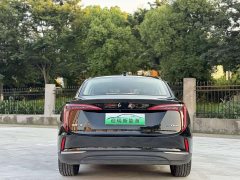 Hongqi E-QM5 Edition - фото 5