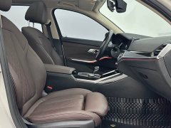 BMW 3 Series 320Li M Sports Package - фото 9