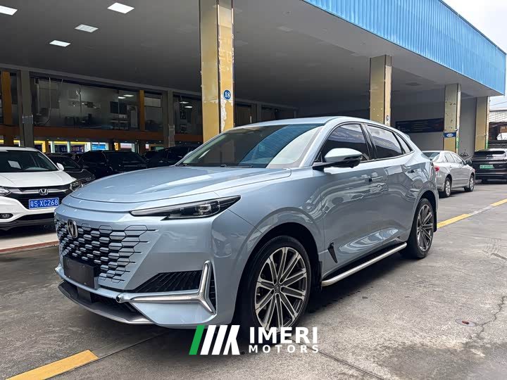 Changan UNI-K 2.0T Distinguished Edition - автомобиль из Китая