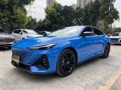 Changan UNI-V 2022 1.5T ZunGui Edition - фото 1