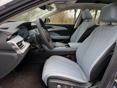 Hongqi H5 PHEV 170 Ultra Hybrid Edition - фото 9