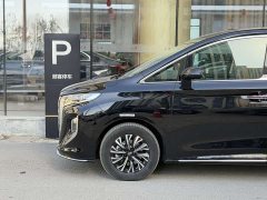 Hongqi HQ9 PHEV 2.0T AWD Business Edition - фото 3