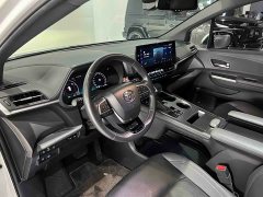 Toyota SIENNA 2021 2.5L Hybrid Limited - фото 17