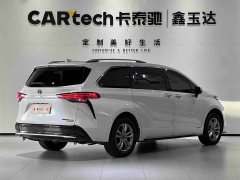 Toyota SIENNA 2021 2.5L Hybrid Limited - фото 5