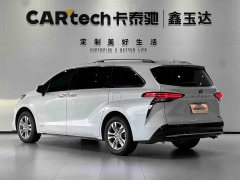 Toyota SIENNA 2021 2.5L Hybrid Limited - фото 8