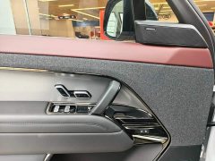 Land Rover 400PS Dynamic SE - фото 8