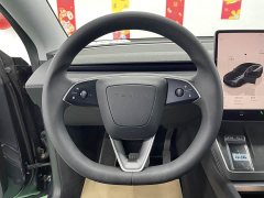 Tesla Model Y rear-wheel drive version - фото 12