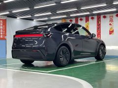 Tesla Model Y rear-wheel drive version - фото 5