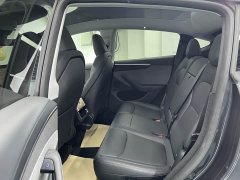 Tesla Model Y rear-wheel drive version - фото 9