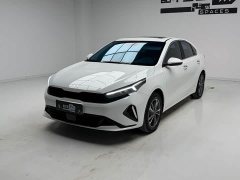 Kia K3 1.5L CVT Deluxe Edition - фото 1