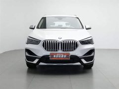 BMW X1 sDrive20Li Luxury Line - фото 3