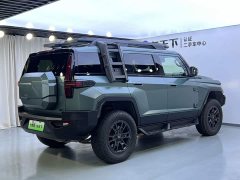 Land Rover Warrior 917 2023 extended range basic version - фото 5