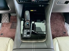 Mercedes-Benz Wilfa 2024 Crown Dual Engine 2.5L Supreme Executive Edition - фото 18