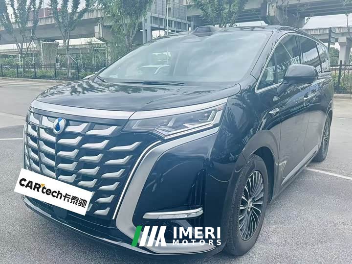 Denza D9 DM-i smart driving version 1020 four-wheel drive flagship - автомобиль из Китая