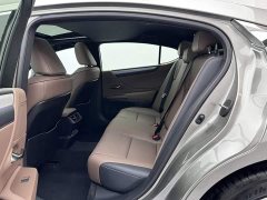 Lexus ES 200 Premium Edition - фото 20