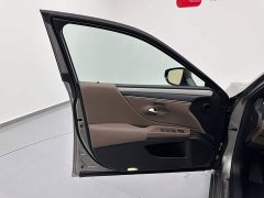 Lexus ES 200 Premium Edition - фото 8