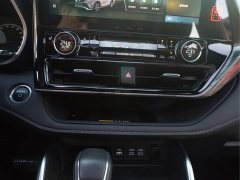 2.5L HEVAWDPremium Edition - фото 15