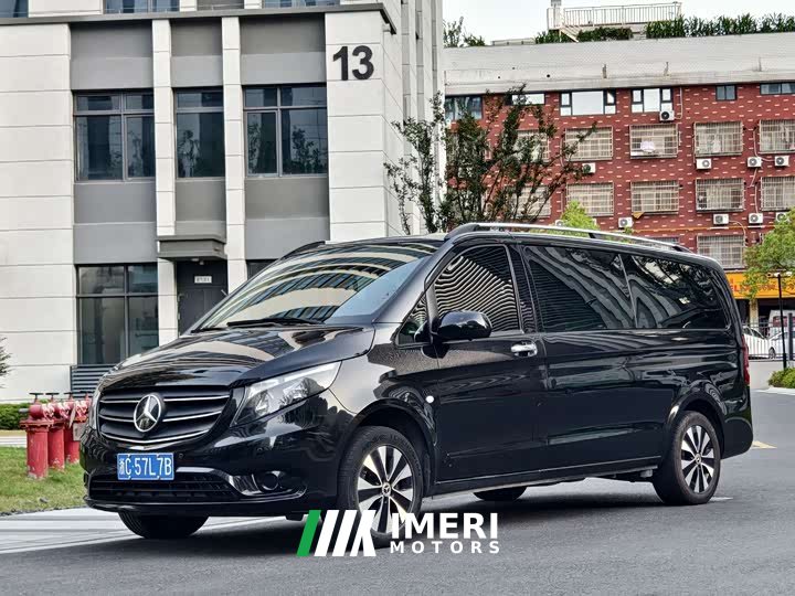 Mercedes-Benz 2.0T Edition 7 - автомобиль из Китая