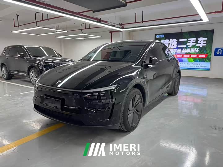 Tesla Model Y Rear-Wheel Drive Launch Edition
