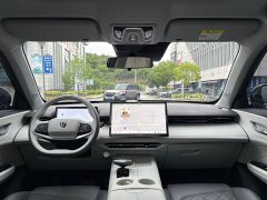 ChangAn UNI-Z PHEV 2024 Blue Whale iDD 125km Superior Type - фото 7