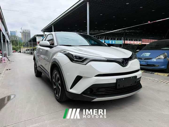 IZOA 2.0L Edition - автомобиль из Китая