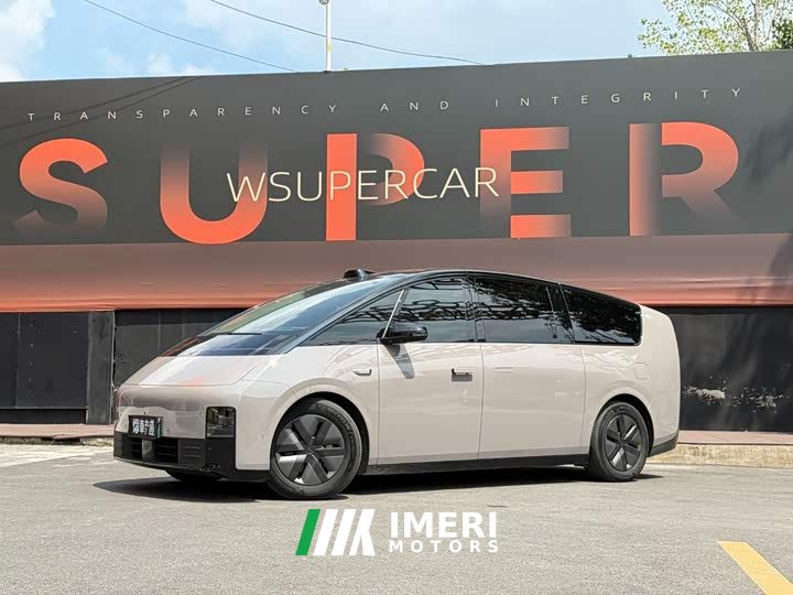Li Auto Ideal MEGA 2024 Ultra - автомобиль из Китая