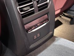 BMW 3 Series 320Li M Sports Package - фото 18