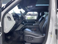 Land Rover Defender 110 3.0T P400 X-Dynamic HSE - фото 16