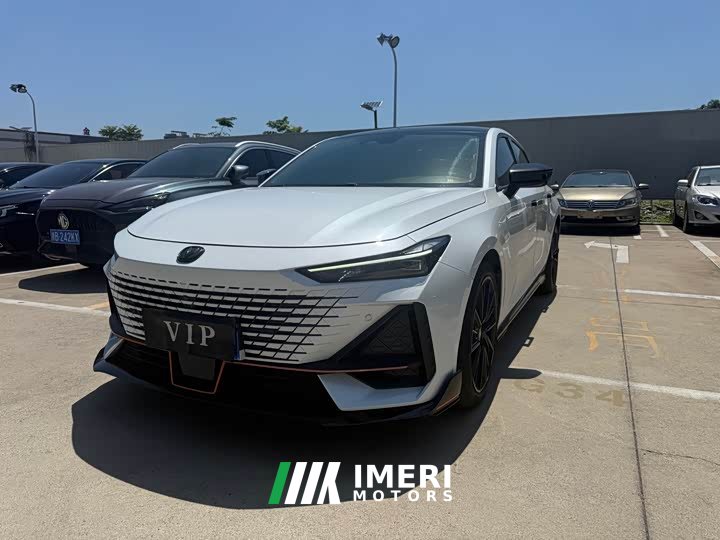 Changan UNI-V 2022 1.5T sports version - автомобиль из Китая