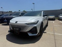 Changan UNI-V 2022 1.5T sports version - фото 1