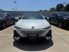 Changan UNI-V 2022 1.5T sports version - фото 2